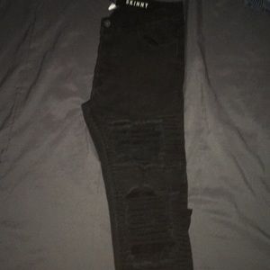 All black skinny jeans